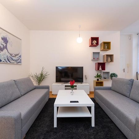 Luxury Apartment In The Center Of 프라하 외부 사진