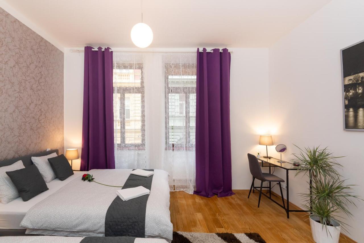 Luxury Apartment In The Center Of 프라하 외부 사진